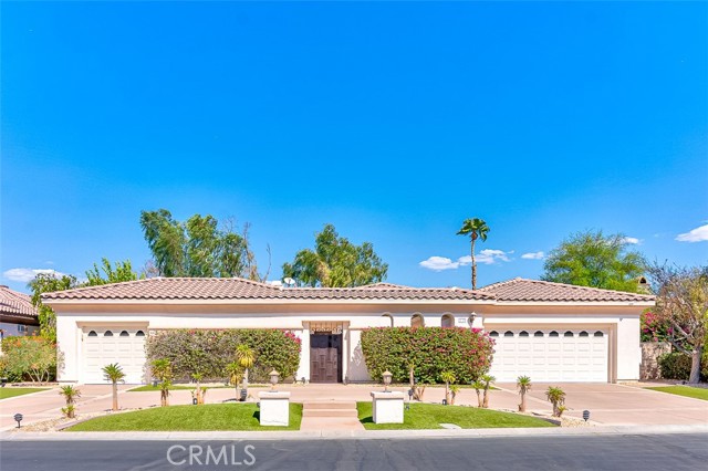 Property photo of 17 Oakmont DR