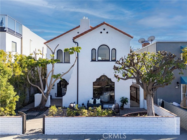 Property photo of 108 Roycroft AV