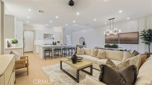 Property photo of 978 Snowberry PL