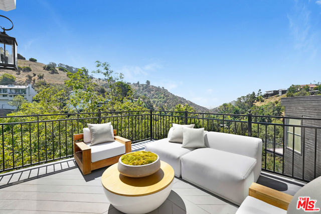 Property photo of 2506 Zorada DR