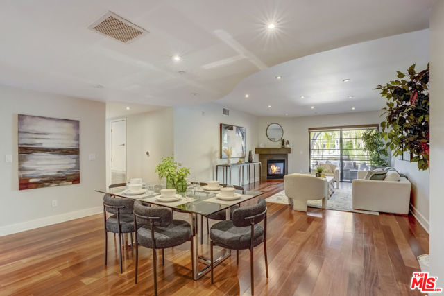 Property photo of 8788 Shoreham DR