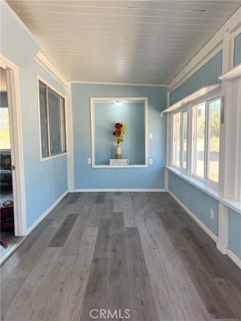 Property photo of 54279 bautista canyond RD