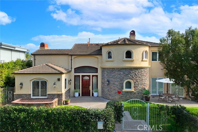 Property photo of 10422 Broadview PL