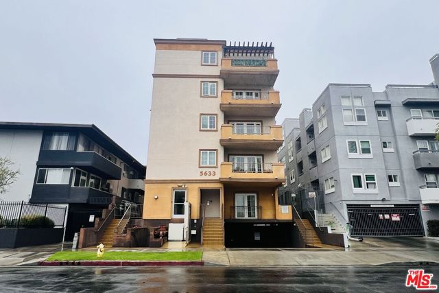 Property photo of 5633 Carlton WY