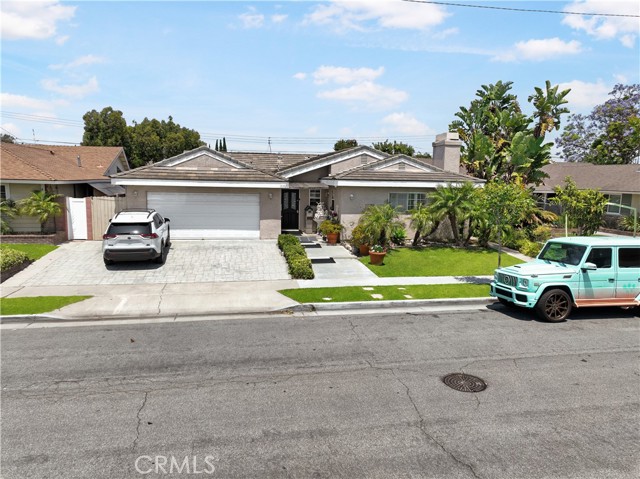 Property photo of 15332 Shasta LN