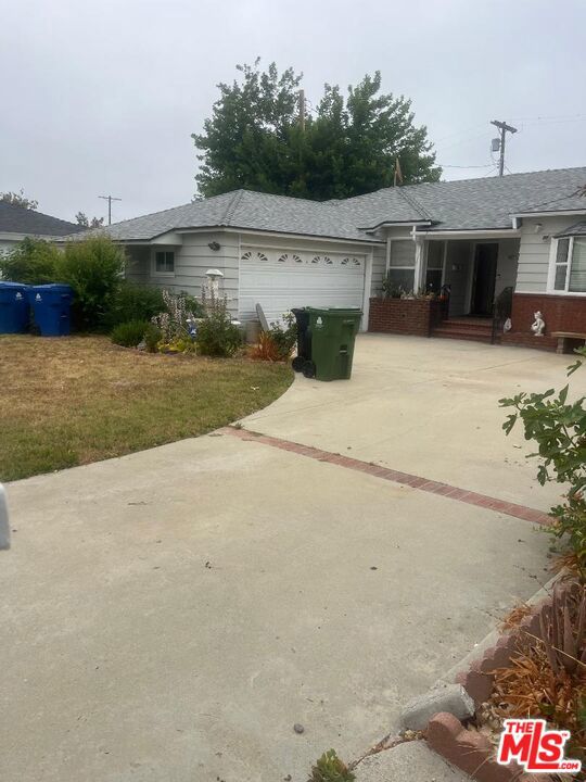 Property photo of 4922 Zelzah AV