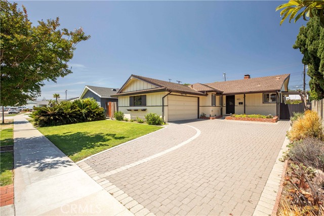 Property photo of 20611 Vaccaro AV