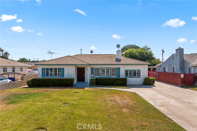 Photo of 956 Grand Avenue