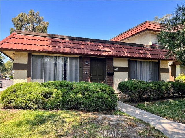 Property photo of 1435 N Stoneyhaven LN