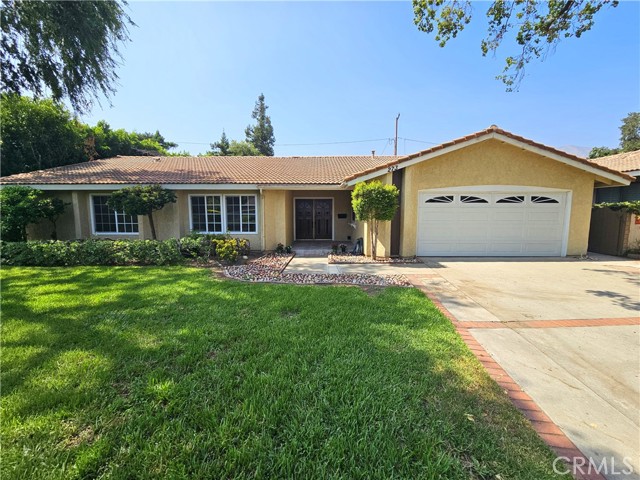 Property photo of 273 Oakhurst LN