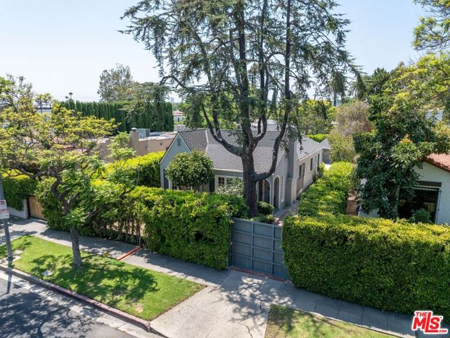 Property photo of 749 N Crescent Heights BL