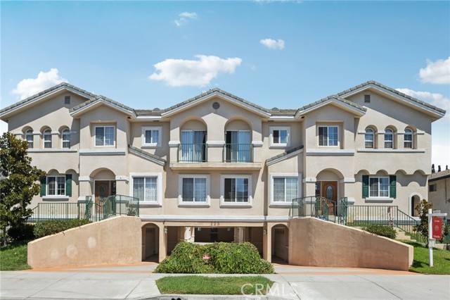 Property photo of 125 Diamond ST