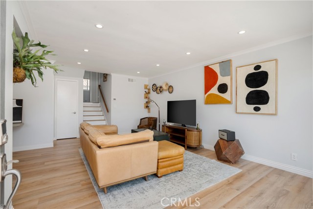 Property photo of 852 W 232nd ST