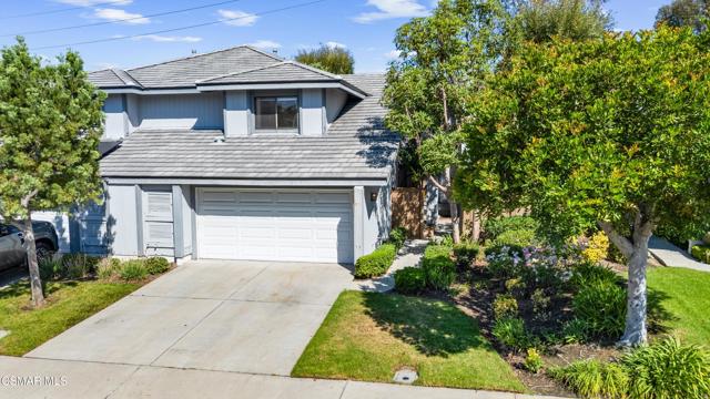 Property photo of 13 Heather Hill LN