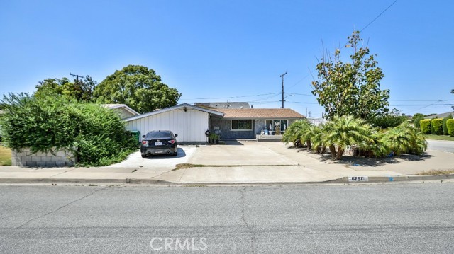 Property photo of 6751 Klondike AV