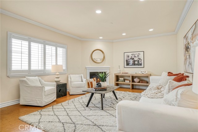 Property photo of 11923 Darlington AV