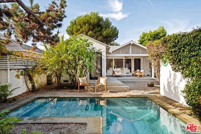 Property photo of 1016 Indiana CT