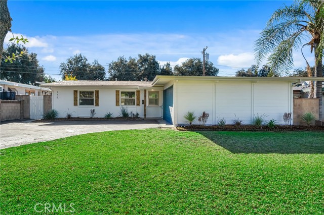 Property photo of 716 E Hanks