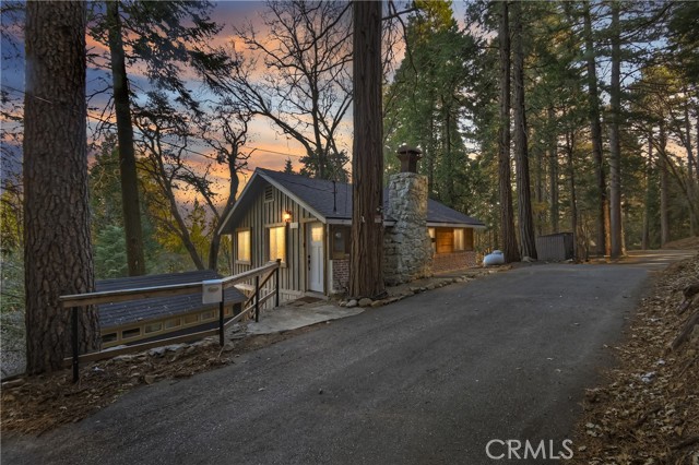 Property photo of 687 Spring Dr.