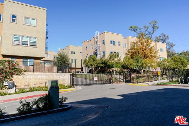 Property photo of 12807 N Watt LN