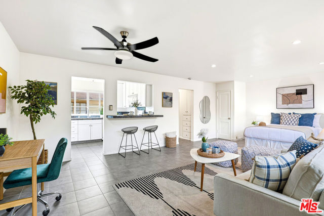 Property photo of 11901 W Sunset BL