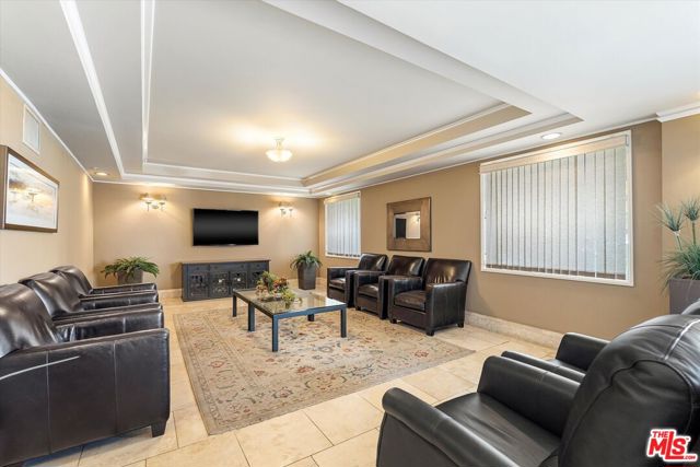 Property photo of 620 S Gramercy PL