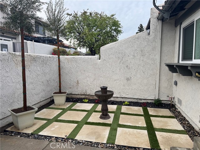 Property photo of 820 W 232nd