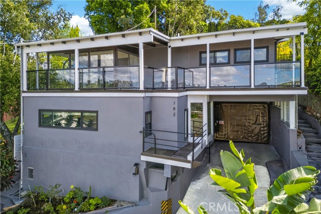 Property photo of 182 Palatine DR