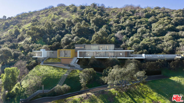 Property photo of 12340 Viewcrest RD