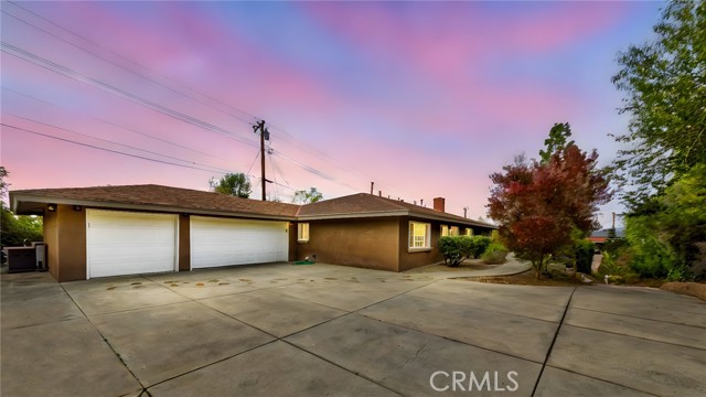 Property photo of 706 Nancy LN