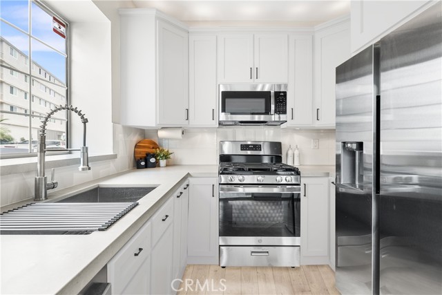 Property photo of 406 E Bay AV
