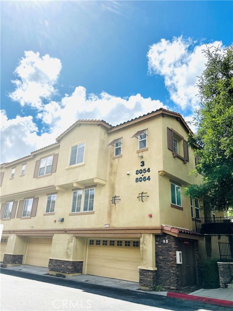 Property photo of 8054 Cresta Bella RD
