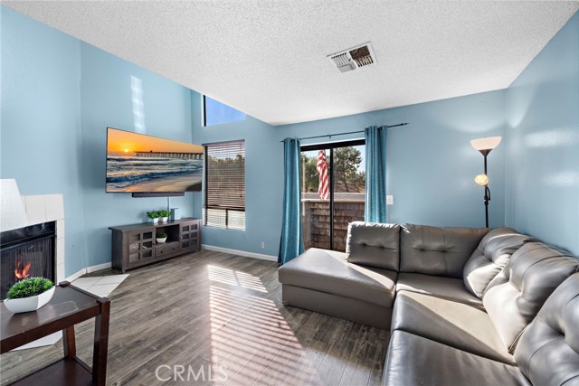 Property photo of 950 W Lambert RD