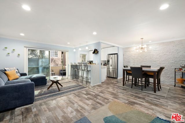 Property photo of 1734 N Fuller AV
