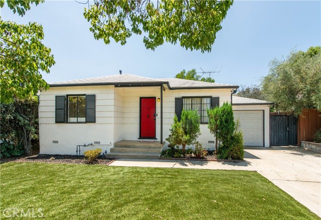 Property photo of 17330 Califa ST