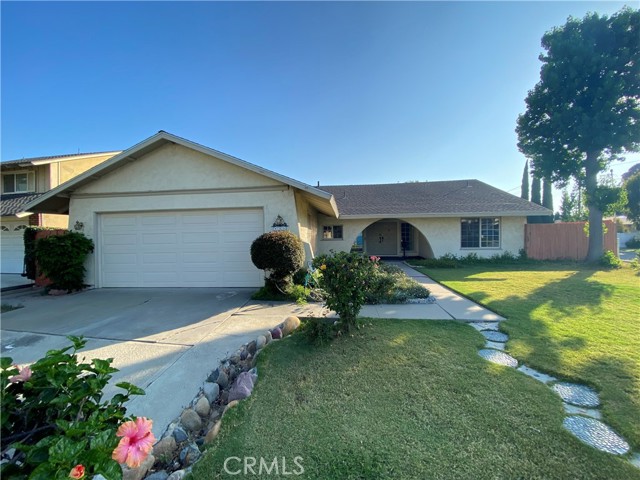 Property photo of 423 N Redrock ST