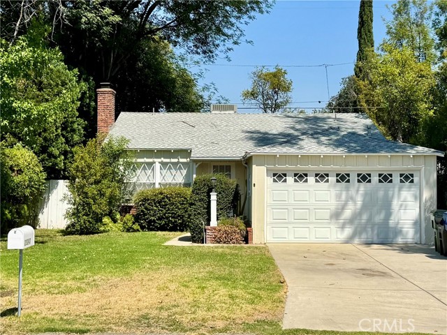 Property photo of 23247 Leonora DR