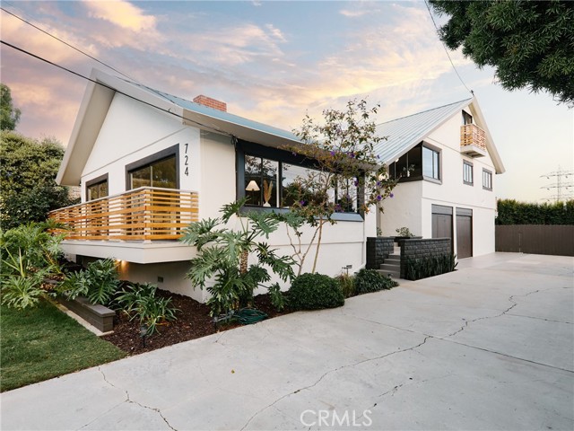 Photo of 724 W Pine Av