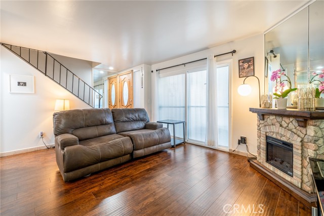 Property photo of 8633 Balboa BL