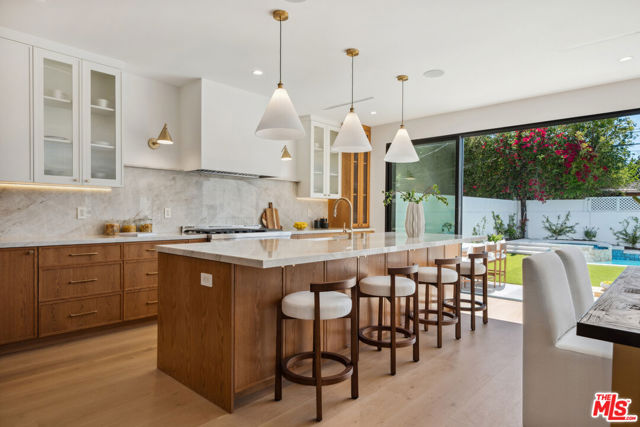 Property photo of 4949 Sancola AV