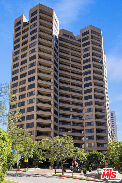 Property photo of 10430 Wilshire BL