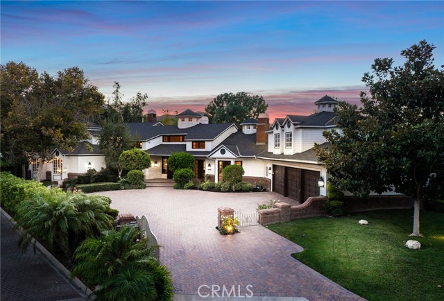Property photo of 752 N Rodeo DR