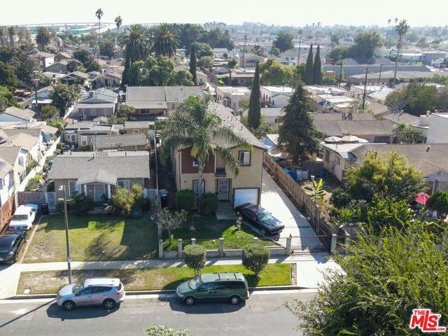 Property photo of 422 W 102nd ST