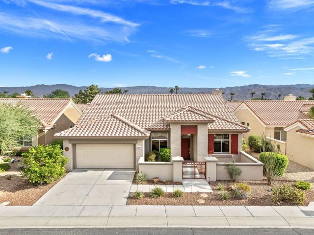 Property photo of 78462 Palm Tree AV
