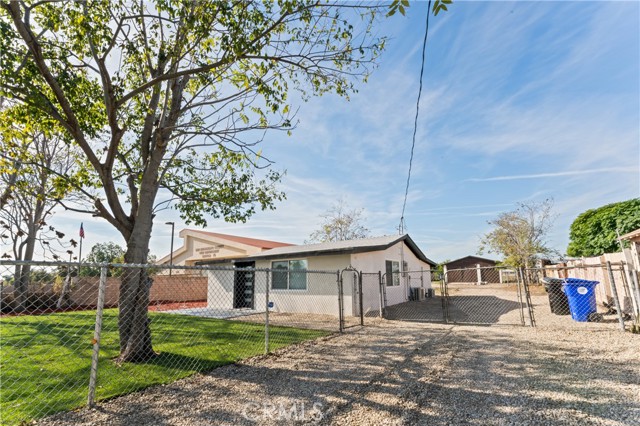 Property photo of 2860 N Macy