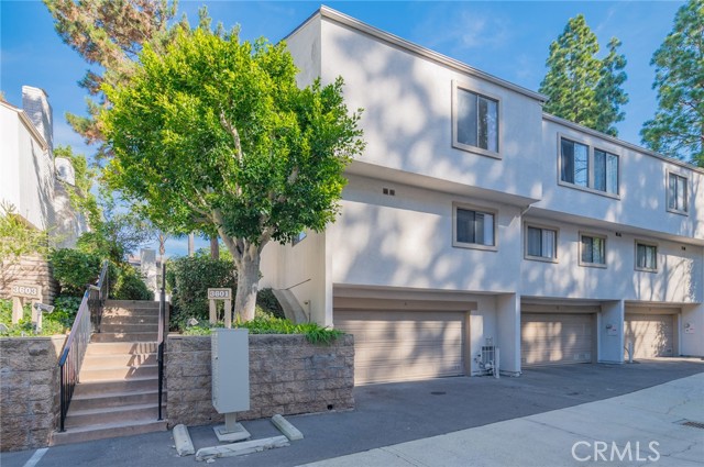 Property photo of 3601 W Fox Ridge LN