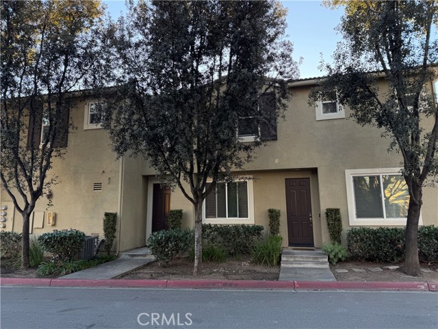 Property photo of 27571 Darrington AV