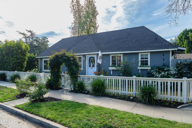 Photo of 640 E Rio Grande St