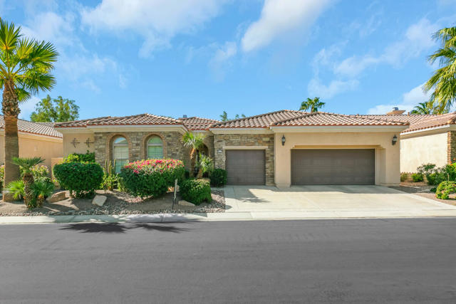Property photo of 81157 Avenida Los Circos