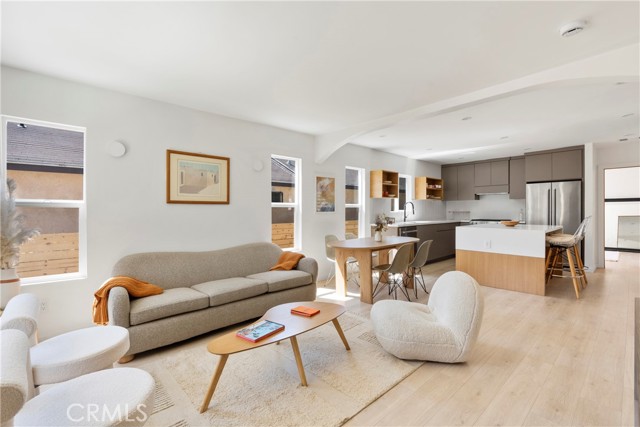 Property photo of 2249 Shoredale AV